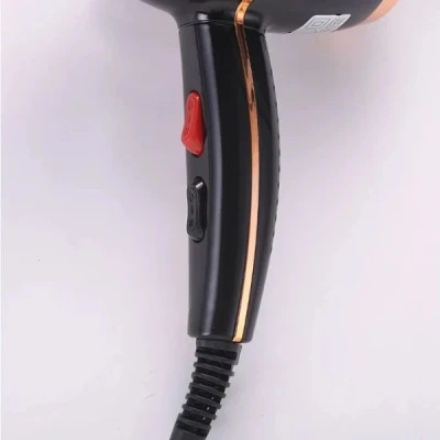 عکس محصول: سشوار حرفهای براون مدل BR-8818 | موتور AC با قدرت فوقالعاده
